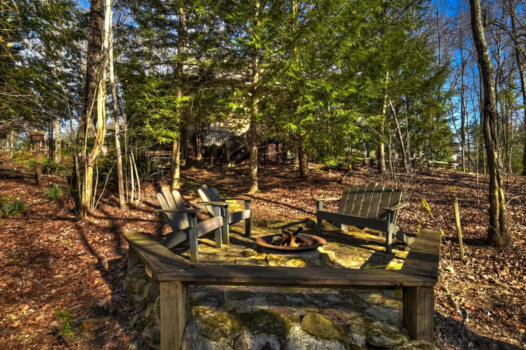 Southern Living Cottage Cozy Up By The Fire Relax On The Porch And Enjoy Peaceful Surroundings Блу Ридж Екстериор снимка