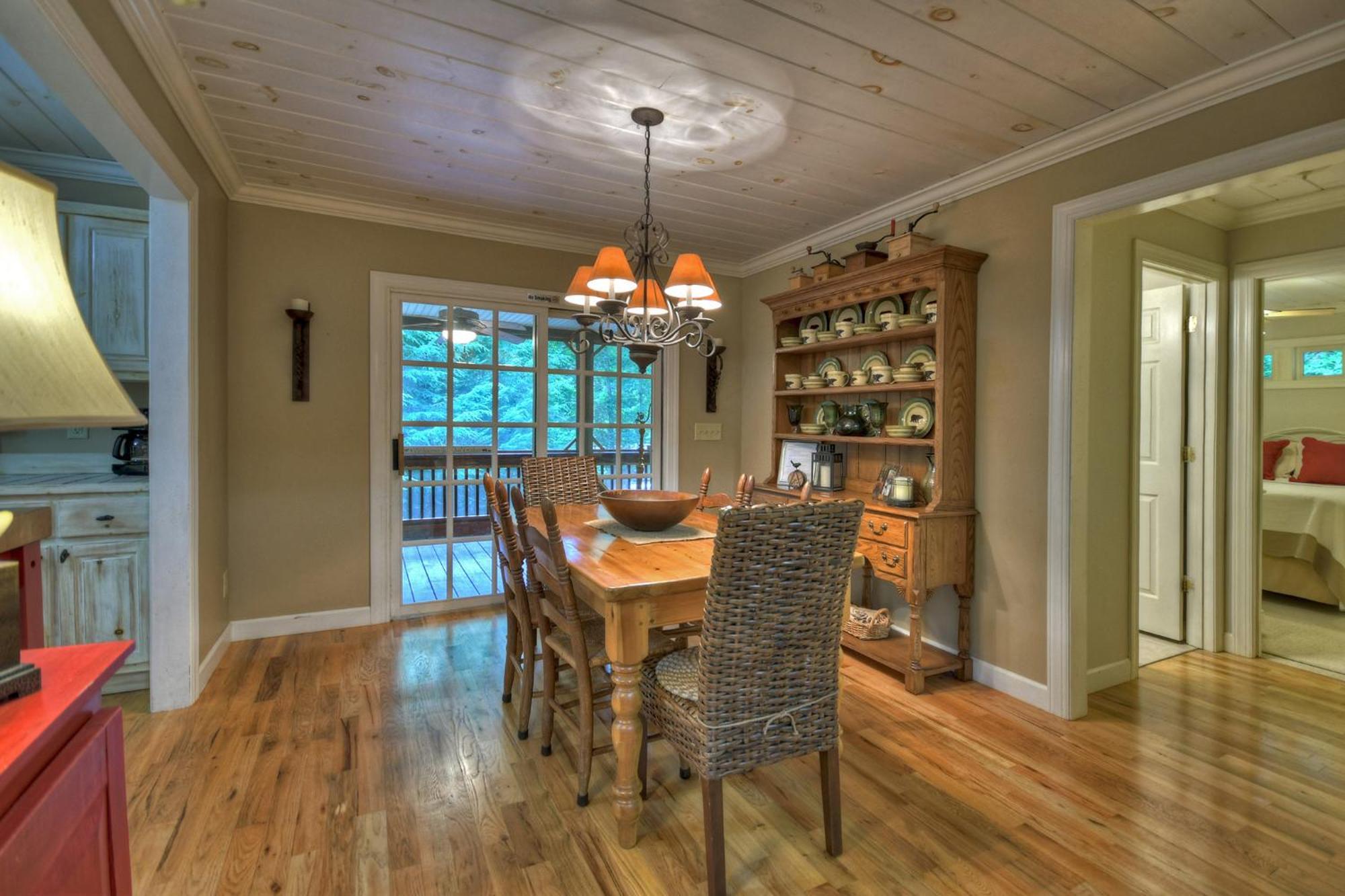 Southern Living Cottage Cozy Up By The Fire Relax On The Porch And Enjoy Peaceful Surroundings Блу Ридж Екстериор снимка