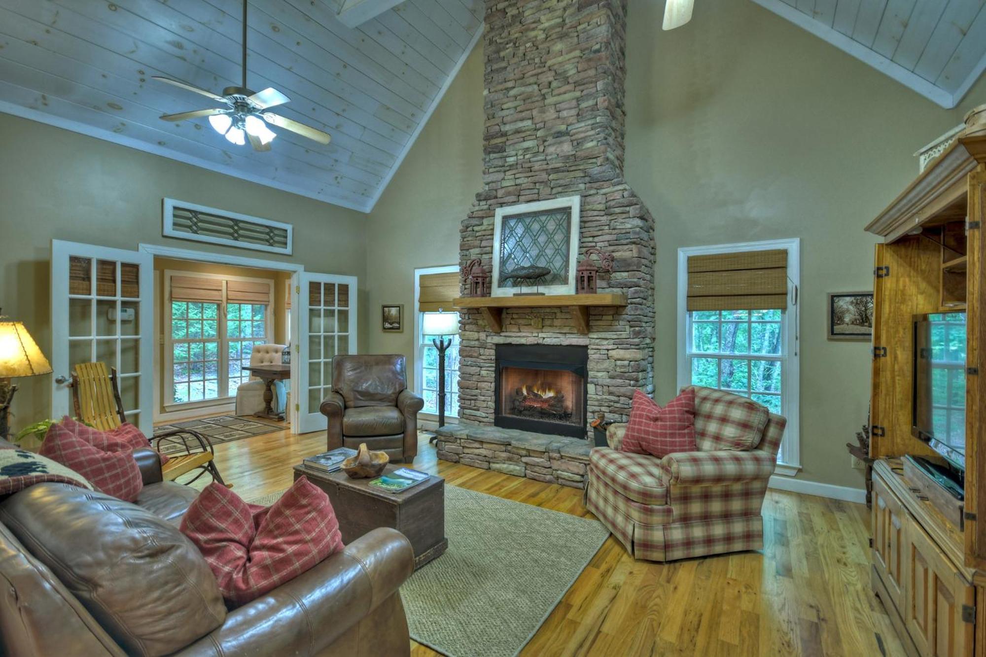 Southern Living Cottage Cozy Up By The Fire Relax On The Porch And Enjoy Peaceful Surroundings Блу Ридж Екстериор снимка
